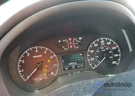 2015 Nissan Sentra S z USA, uszkodzony, nr VIN 3N1AB7AP8FY307615